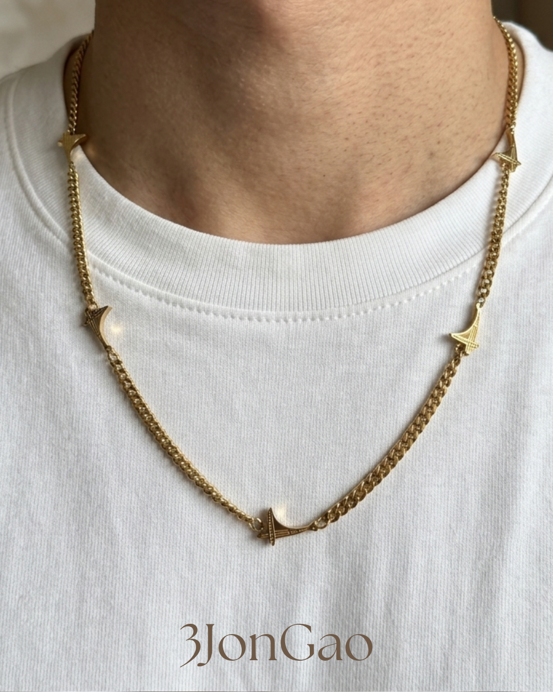 Collier Tsheej 3 qeej