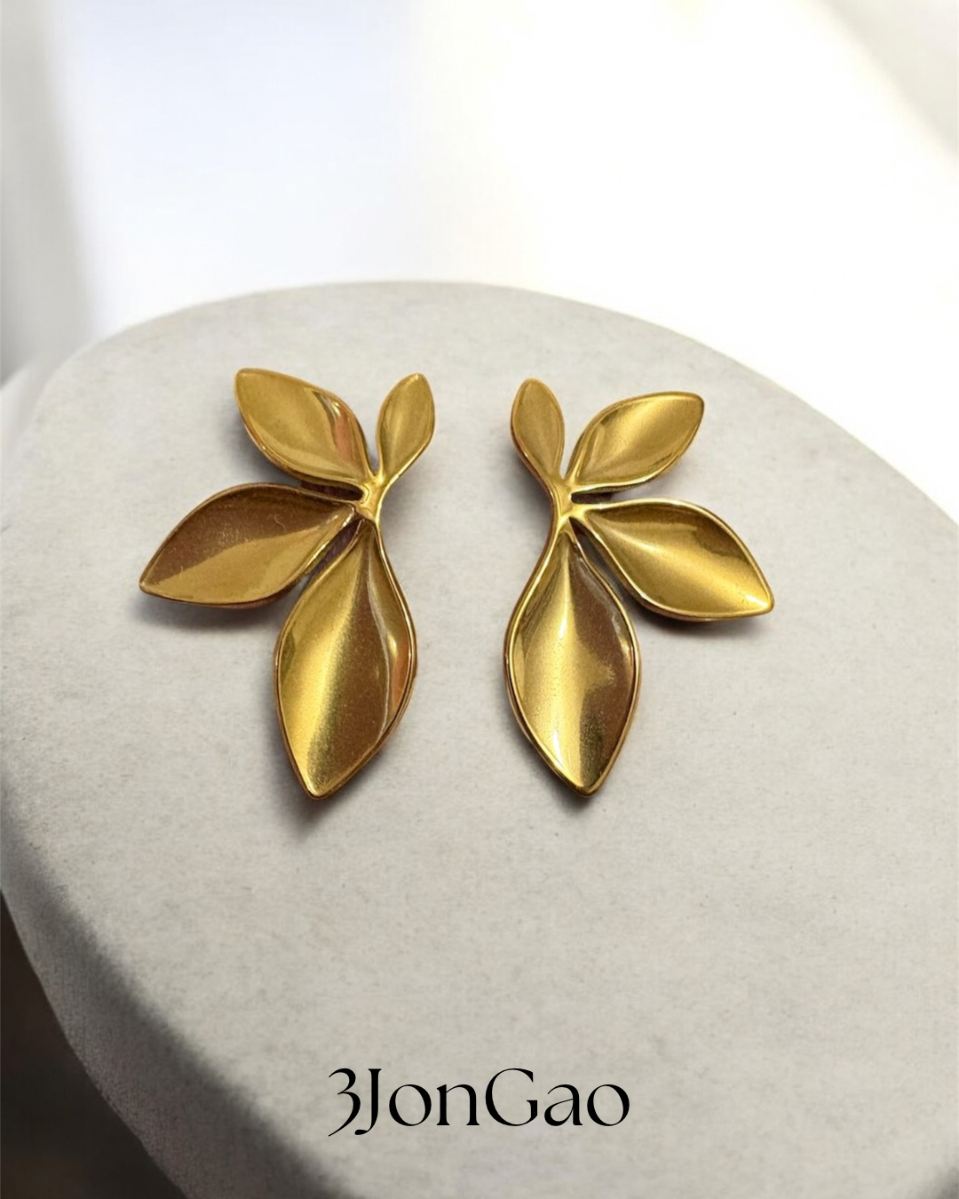 Boucle d’oreille fantaisie feuille